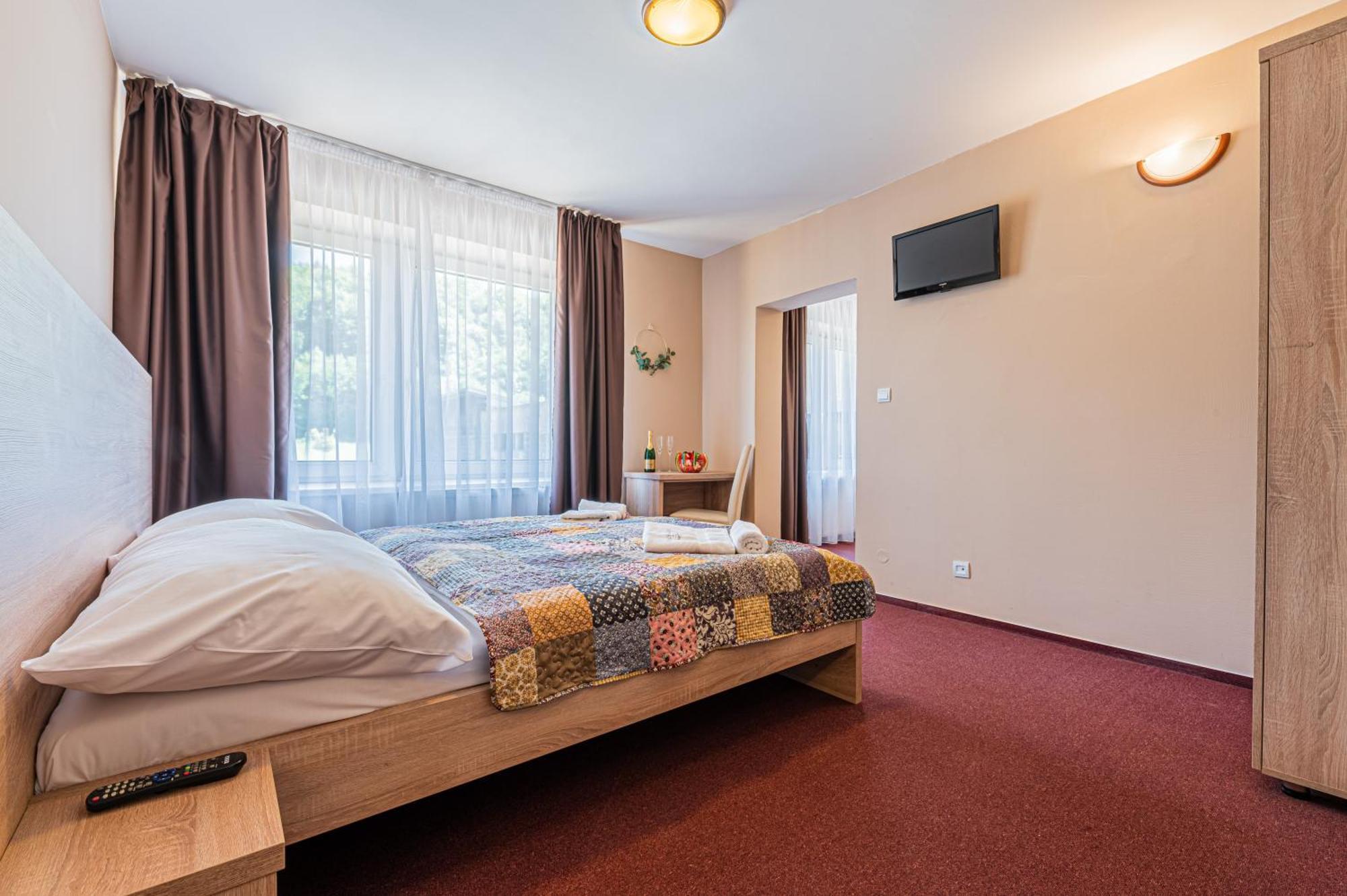 Grand Hotel Rooms Spišské Tomášovce Exterior foto